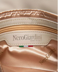 POCHETTE NEROGIARDINI DONNA T.NAPPA SAND  22X13X4CM E543801DE/143