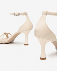 SANDALI CON TACCO NEROGIARDINI PELLE LATTE TACCO 7,5CM E410121DE/711