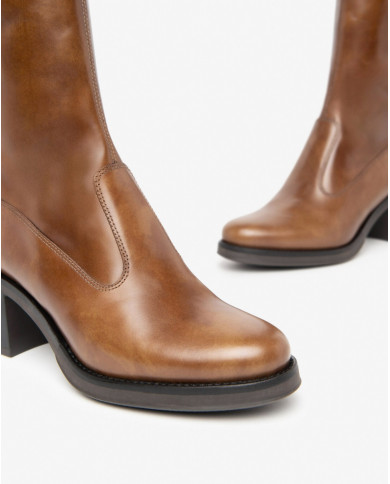 STIVALI NEROGIARDINI DONNA IN PELLE MANOLETE CUOIO TR SPADA  TACCO 6,5CM I411811D/400