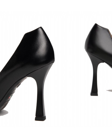 DECOLLETE' NEROGIARDINI DONNA IN PELLE NERO E307071DE/100