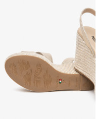 SANDALO CON ZEPPA NEROGIARDINI DONNA ETOILE SAND MIELE PU.MALFA E616021D/418