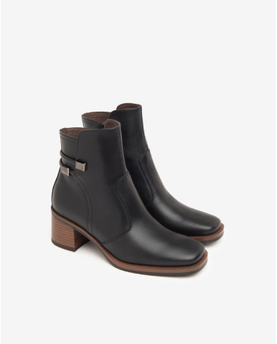 TRONCHETTI NEROGIARDINI DONNA GUANTO NERO TR CANBERRA T.MORO TACCO 5CM I411303D/100