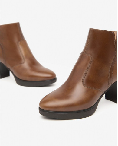 TRONCHETTI NEROGIARDINI DONNA MANOLETE CUOIO PU.LESINA TACCO 7CM I411200D/400