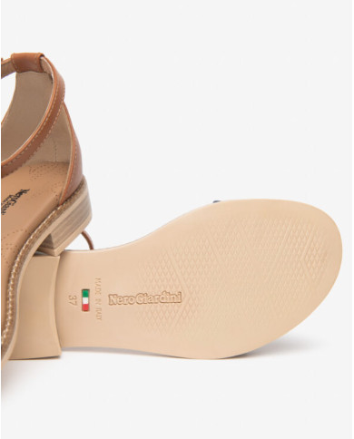 SANDALI NEROGIARDINI DONNA T.TINTO JEANS 9 ARMENIA COGNAC TR BEVAGNA 592 BEIGE E615898D/214 