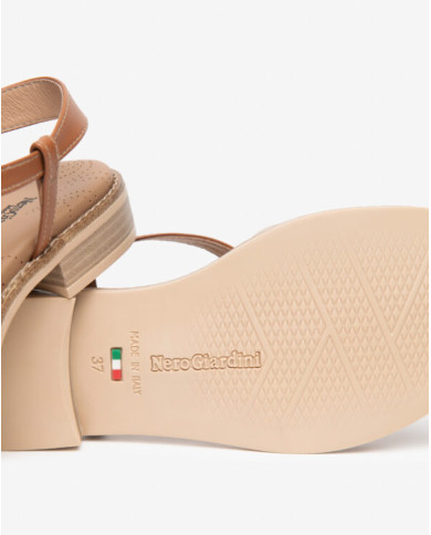 SANDALO CON TACCO NEROGIARDINI DONNA TAMIGI LINO T.BRILL PLATINO 6074 ARMENIA COGNAC TR BEVAGNA E615890D/453