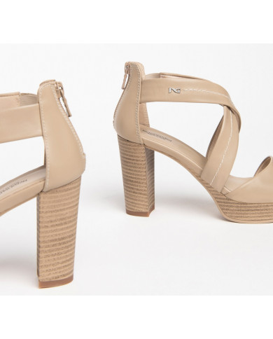 SANDALI NEROGIARDINI DONNA TAMIGI SABBIA TPU LICIA PLATO' E307500D/410
