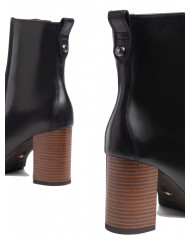 TRONCHETTI NEROGIARDINI DONNA IN PELLE NERO 8CM I308193D/100