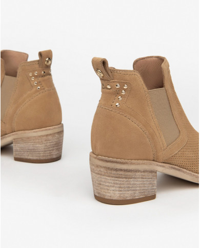 TRONCHETTI NEROGIARDINI DONNA IN SUEDE AMBRA E409780D/424