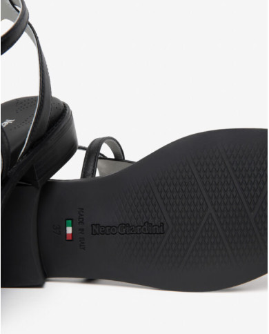 SANDALO CON TACCO NEROGIARDINI DONNA TAMIGI NERO TR BEVAGNA 592 NERO E615895D/100