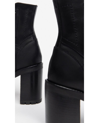 TRONCHETTI  NEROGIARDINI DONNA IN PELLE NERO ZIP TACCO 9CM I308981D/100