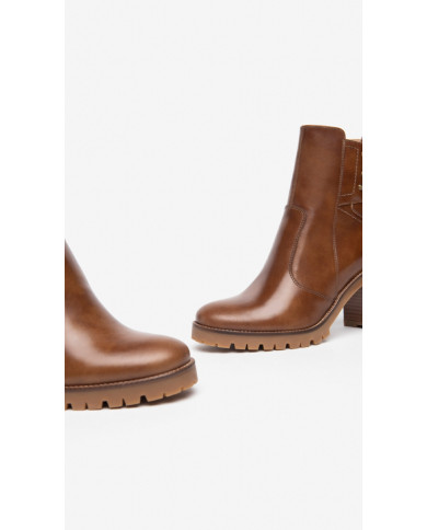 TRONCHETTI  NEROGIARDINI DONNA IN PELLE COLORE CUOIO ZIP TACCO 9CM I308981D/400