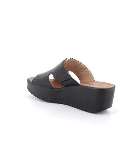 SANDALO CON ZEPPA IGI&CO DONNA  CAPRA TAMPONATA NERO 7665900