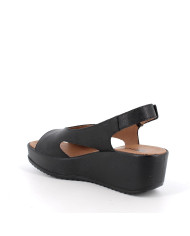 SANDALO CON ZEPPA IGI&CO DONNA  CAPRA TAMPONATA NERO 7666000