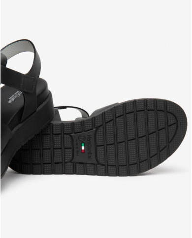 SANDALO NEROGIARDINI DONNA IN PELLE GUANTO NERO TR PAMPLONA 9681/001 E 617050D/100