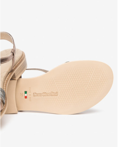 SANDALO CON TACCO NEROGIARDINI DONNA T.AIDA LEO BEIGE+IRI T.NOTTURNO RAME 639  ROCHER BISCOTTO E615892D/412