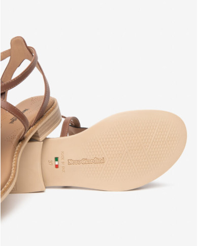 SANDALO CON TACCO NEROGIARDINI DONNA ARMENIA CUOIO TR BEVAGNA 592 BEIGE E615895D/400