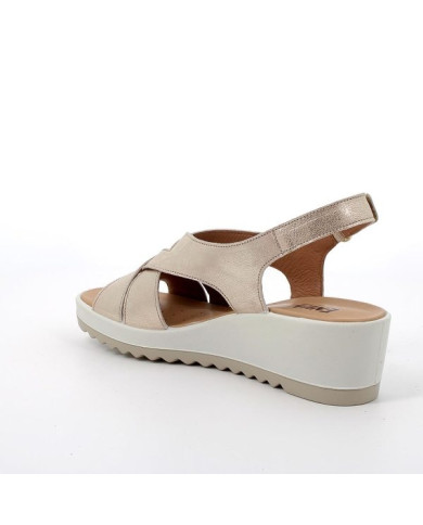 SANDALO CON ZEPPA ENVAL SOFT DONNA CAPRA MET PARKE SABBIA LAMINATO 5781133